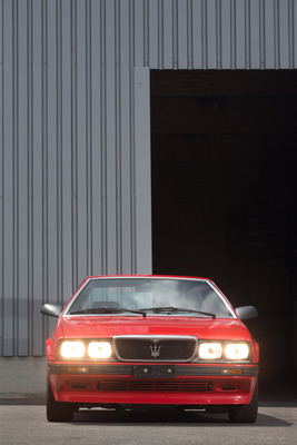 Maserati Biturbo 222 E (1990) - gut sichtbar - der Dreizack auf dem Kühlergrill Maserati Biturbo 222 E (1990) - gut sichtbar - der Dreizack auf dem Kühlergrill