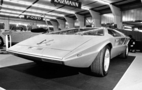 Maserati Boomerang am Genfer Automobilsalon 1972 - die Giugiaro-Schöpfung wurde bereits in Turin gezeigt, für Genf wurde der Motor vom Bora eingebaut