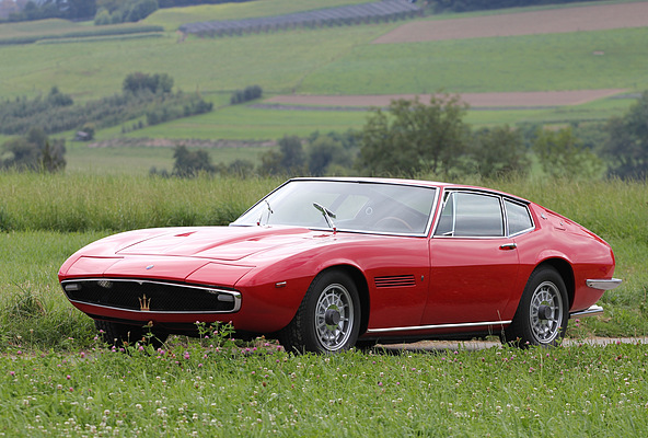 Maserati Ghibli 4.7 (1970) - Die Dreiecksfenster vorne können für sanfte Frischluftzufuhr geöffnet werden