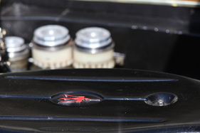 Maserati Ghibli 4700 (1968) - Dreizack auf dem Luftfilergehäuse (1968)