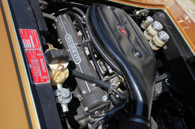 Maserati Ghibli 4700 (1968) - längs eingebauter V8-Motor mit vier Vergasern (1968)