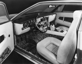 Maserati Khamsin (1974) - sportliches Interieur