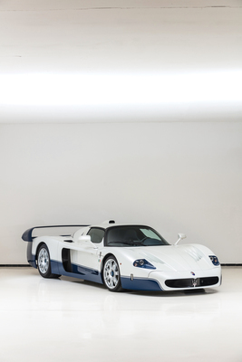 Maserati MC12 (2005) - als Lot 124 an der RM/Sotheby's Versteigerung in Paris am 7. Februar 2018