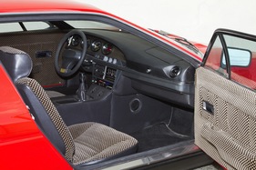 Die frühen Modelle des Maserati Merak hatten das Armaturenbrett vom SM (Bild RM)
