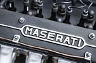 Maserati Mistral Spyder (1964) - der Maserati-Schriftzug auf dem Motor
