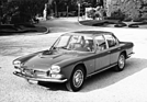Maserati Quattroporte (1964) - die erste Serie der von Pietro Frua gezeichneten Limousine wies Rechteckscheinwerfer auf