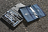 Maserati Quattroporte 3.2i V8 Evolutione (1998) - edel verpacktes Werkzeug (© Daniel Reinhard, 2013) Maserati Quattroporte 3.2i V8 Evolutione (1998) - edel verpacktes Werkzeug (© Daniel Reinhard, 2013)