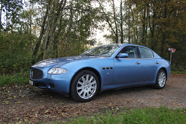 Maserati Quattroporte 4,2 (2005) - angeboten an der Versteigerung der Oldtimer Galerie in Toffen am 29. November 2014