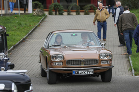 Maserati Quattroporte 4700 (1968) – im wunderbar karamelligen Farbton "Oro Andalusia" – Albisgütli Classic Cars & Bikes 2024