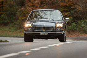Maserati Quattroporte I (1965) - hervorragende Rundumsicht bietet die grosszügige Verglasung