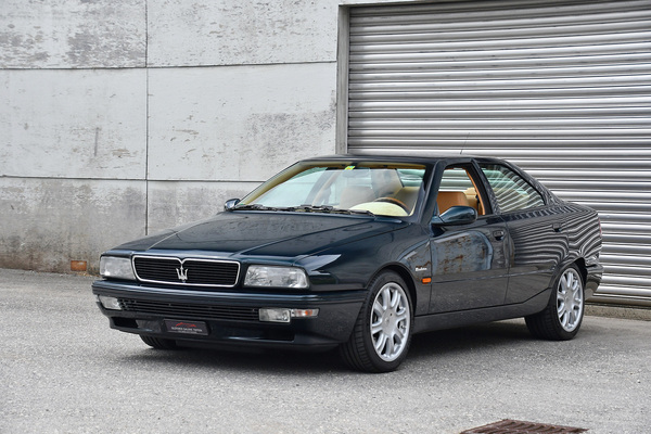 Maserati Quattroporte V8 3.2 Evoluzione (1999) - als Lot 142 an der Versteigerung der Oldtimer Galerie Toffen am 15. Oktober 2022