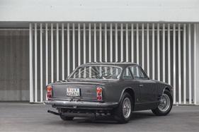 Maserati Sebring (1962) - hinten ist eine Starrachse verbaut