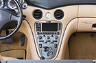 Maserati Spyder Cambiocorsa (2003) - Mittelkonsole mit Infoscreen und Telefontastatur