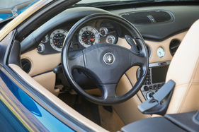 Maserati Spyder Cambiocorsa (2003) - geschaltet wird am Lenkrad