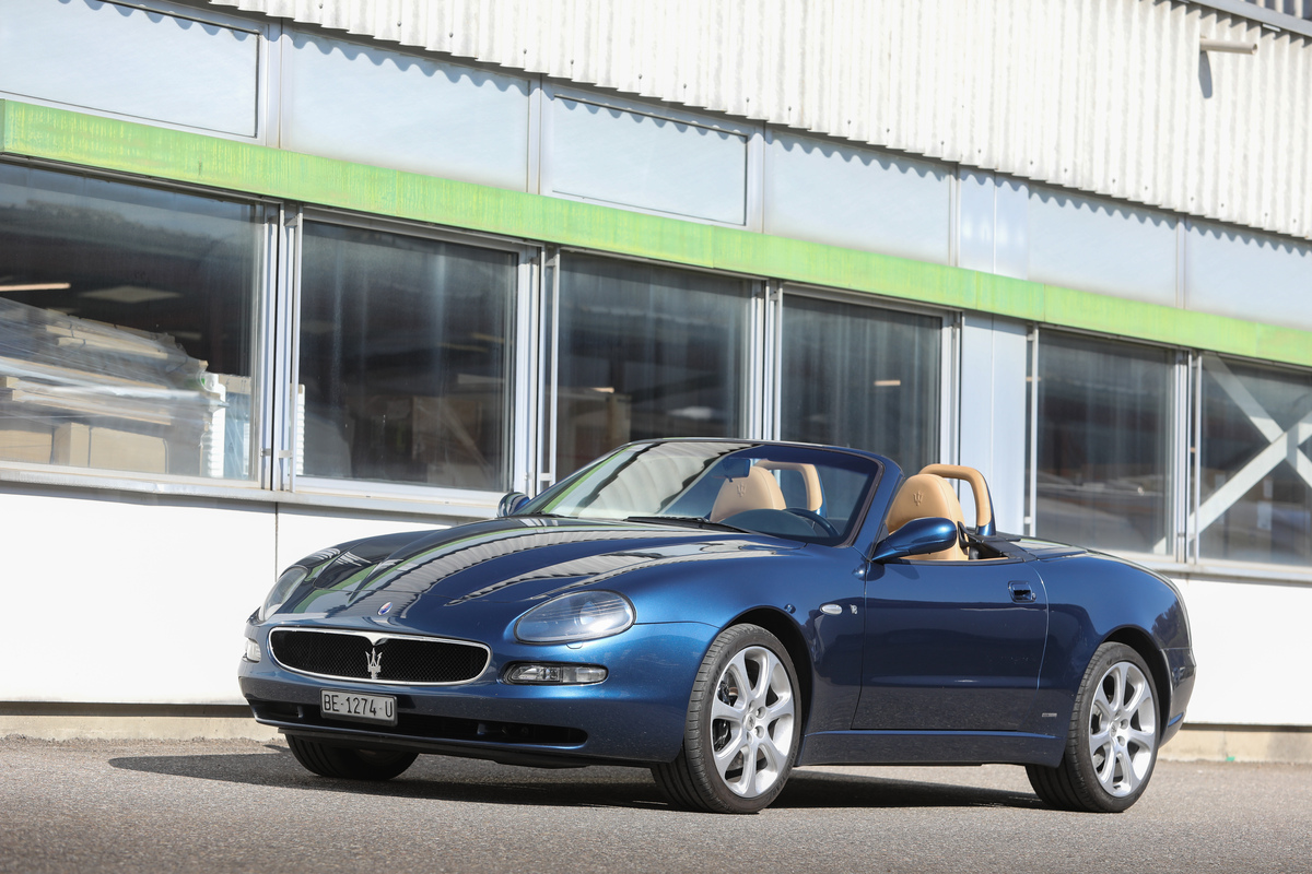 Maserati Spyder Cambiocorsa (2003) - integrierte Überrollbügel