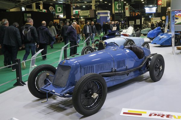 Maserati Tipo 26 (1928) - mit Reihenachtzylinder und 1493 cm3, 200 km/h, gezeigt in der Sonderschau Montlhéry 100 Jahre - Rétromobile Paris 2024