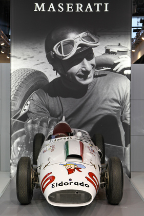 Maserati Tipo 420-M-58-Eldorado (1958) - vor Juan Emanuel Fangio - Rétromobile Paris 2017