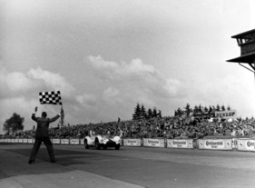 Maserati Tipo 61 (1961) - 1000 km Nürburgring - Masten Gregory and Lloyd Casner won in 1961