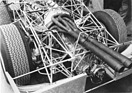 Maserati Tipo 65 (1965) - Auspuffanlange und integrierter Motor