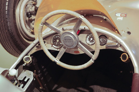 Mathé Porsche Spezial "Fetzenflieger" (1952) - Mathé hielt das Lenkrad manchmal mit der Brust! - Prototyp Automuseum