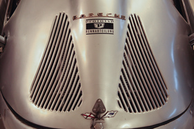 Mathé Porsche Spezial "Fetzenflieger" (1952) - die Karosserie wurde von Hand gedengelt - Prototyp Automuseum