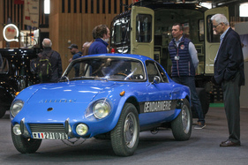 Matra Jet 6 (1966) - 105 PS leistete der Motor von Gordini, auch für die franz. Gendamerie - Rétromobile Paris 2022