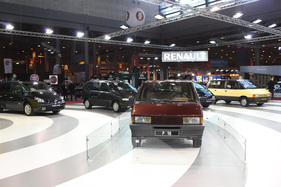 Bild Matra P18 (1980) - der Vorläufer des erfolgreichen Renault Espace - Rétromobile Paris 2014