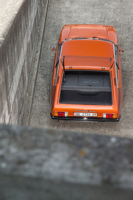 Matra-Simca Bagheera (1974) - die Heckscheibe lässt sich öffnen und gibt Zugang zu Gepäck und Motor