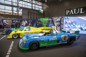 Matra Simca MS 670 B (1974) - hier wird Henri Pescarolo gefeiert - Rétromobile Paris 2020