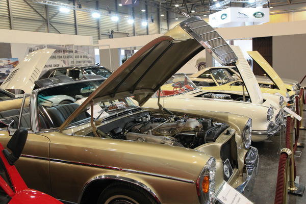 Maul auf heisst es hier bei Mercedes - Techno Classica Essen 2018