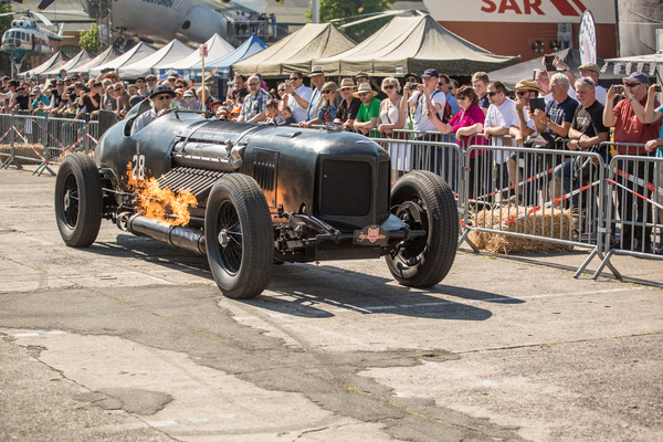 Image: Mavis with V12 torpedo boat engine and 42-liter displacement from the Technik Museum Sinsheim - shown at the 6th Retro Classics Bavaria 2022