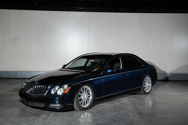 Maybach 57S Saloon von 2012, geschätzt auf EUR 30’000 - 50’000, hochgeboten bis auf EUR 120’000 (+300 %) (Bonhams Spring Motoring Online)