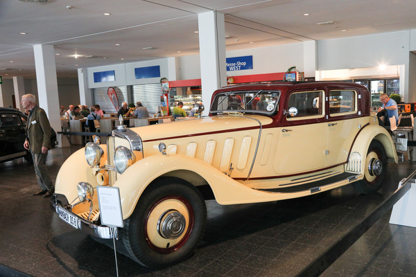 Maybach DS 8 Zeppelin (1929) - von Maybach selber in den Dreissigerjahren vom Maybach 12 auf DS 8 umgebaut - Klassikwelt Bodensee 2024