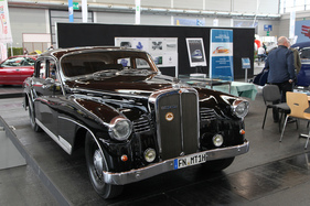 Maybach SW 42 (1938) - 1951 bei Spohn in Ravensburg mit einer modernen Ponton-Karosserie versehen - Motorworld Classics Bodensee 2019