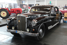 Maybach SW 42 (1938) - ungewöhnlicher Maybach mit Spohn-Ponton-Karosserie aus dem Jahr 1951 - Motorworld Classics Bodensee 2019