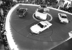 Mazda 110 S (1968) - auf dem Stand von Mazda an der Tokyo Auto Show 1968