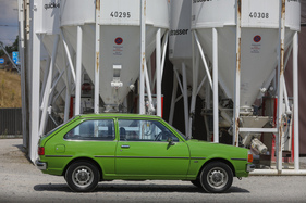 Mazda 323 1300 (1978) - Radstand 231,5 cm