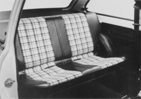 Mazda 323 (1977) - Rückbank beim dreitürigen Modell