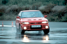 Mazda 323 GT-R (1992) - mit Allradantrieb auf jeder Unterlage schnell (1992)