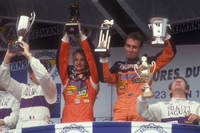 Mazda 787B (1991) - die strahlenden Sieger von Le Mans 1991 - Johnny Herbert, Bertrand Gachot und Volker Weidler