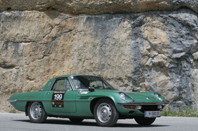 Mazda Cosmo 110 S (1969) - Amerikanische und Europäische Designeinflüsse