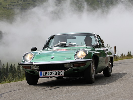 Mazda Cosmo 110 S (1969) - an der Ennstal Classic 2011 (EP4 199)