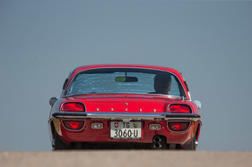 Mazda Cosmo 110 S (1969) - die grosse Heckscheibe ist prägend