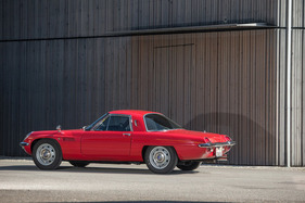 Mazda Cosmo 110 S (1969) - für die Besatzung bleibt nur wenig Platz