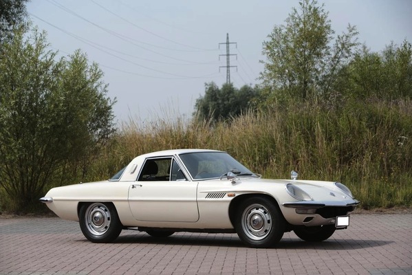 Bild: Mazda Cosmo L10B Coupé (1969) - angeboten als Lot 353 an der Versteigerung "Les Grandes Marques du Monde au Grand Palais" von Bonhams am 6. Februar 2014