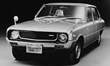 Mazda Familia Presto 1300 AP (1976) - konservativ geformter Vorgänger des 323