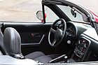 Mazda MX-5 (1991) - Lenkrad und Schalthebel sind perfekt platziert