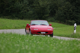Mazda MX-5 (1991) - an diesem Auto fehlt der Mazda-Kleber auf dem Stossfänger Mazda MX-5 (1991) - an diesem Auto fehlt der Mazda-Kleber auf dem Stossfänger