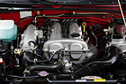 Mazda MX-5 (1991) - der Vierzylinder-Motor weist ein nostalgisch angehauchtes Design auf