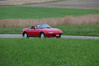Mazda MX-5 (1991) - der Windschutzscheibenrahmen ist zugunsten des Überrollschutzes etwas massiver ausgefallen